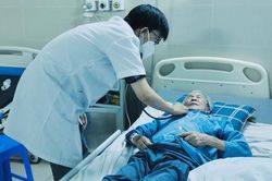 Chuyển COVID-19 từ bệnh truyền nhiễm nhóm A sang nhóm B, Quỹ Bảo hiểm y tế sẽ chi trả chi phí khám chữa bệnh