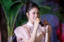 Bị hỏi thẳng 'trả hết nợ chưa?', Dương Cẩm Lynh đáp trả thế nào?