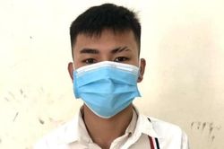 Nam thanh niên cưỡng đoạt tiền của nhân viên quán karaoke
