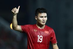 Tuyển Việt Nam thắng 1-0 trong ngày HLV Troussier ra mắt