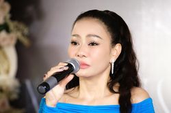 Thu Minh làm host show 'Muse It', sẵn sàng 'cưa sừng' cùng đàn em
