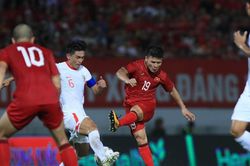 Quang Hải đã ghi điểm 'cực lớn' trước HLV Troussier sau chuỗi ngày dài thất vọng ở Pau FC