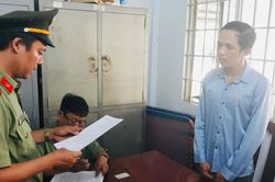 Nguyễn Vương Quốc bị bắt vì tàng trữ vũ khí quân dụng