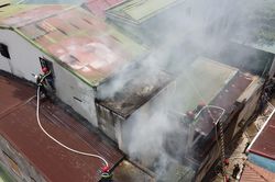 Cháy lớn ở cửa hàng đồ chơi trung tâm TP. Đông Hà