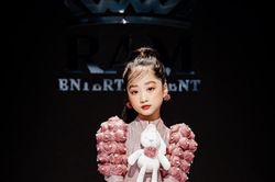 Model Kid Đinh Lương Bảo Ngọc - Đảm nhận trình diễn First face trong sự kiện Tuần lễ thời trang Tây Bắc
