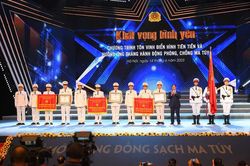 Đoàn kết ngăn chặn, đẩy lùi, tiến tới xóa bỏ hoàn toàn tệ nạn ma túy