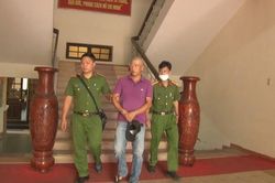 Huế mạnh tay xử lý nạn 'cò mồi', chèo kéo khách du lịch