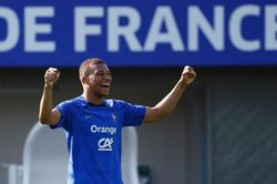 Mbappe: Tổng thống không có ảnh hưởng gì đến sự nghiệp của tôi