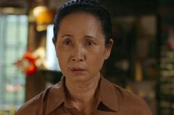 Tranh luận về tình tiết nợ nần trong 'Gia đình mình vui bất thình lình'