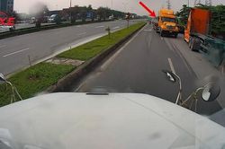 Cố tình đi ngược chiều, tài xế container gặp ngay cái kết đắng