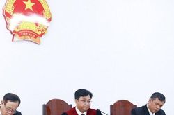Vụ cấp 2,5ha đất công cấp cho tư nhân, 7 bị cáo lĩnh 15 năm 6 tháng tù