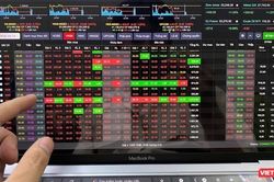 VN-Index đảo chiều đi xuống sau thông tin giảm lãi suất