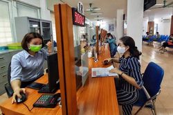 Bị sa thải, buộc thôi việc vẫn có thể được nhận trợ cấp thất nghiệp