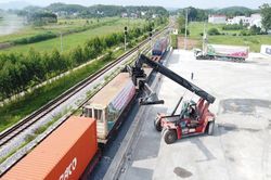56 tấn vải thiều Bắc Giang lần đầu tiên xuất khẩu sang Trung Quốc bằng tàu hỏa