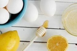 5 công thức mặt nạ tự làm giúp duy trì làn da tươi khỏe