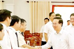Chủ tịch nước Võ Văn Thưởng: Ninh Thuận chú ý phát triển du lịch cao cấp