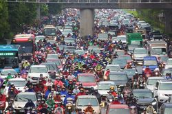 Hà Nội muốn cấm xe máy vào năm 2030, có khả thi?