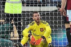 MU không đăng ký thủ môn De Gea trong mùa giải mới