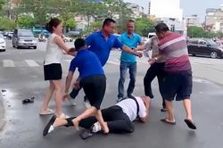 Khởi tố chủ và nhân viên cửa hàng quạt hành hung phóng viên Đài PT-TH Hà Nội
