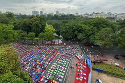 Hơn 1.000 người tham dự ngày Quốc tế Yoga 21/6