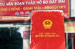 Xã giới thiệu doanh nghiệp tư vấn làm sổ đỏ: Có hay không việc 'bắt tay' để trục lợi?
