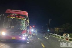 Phú Yên: Tai nạn giao thông nghiêm trọng khiến 2 người chết, nhiều người bị thương