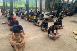 Đột kích trường gà 'di động' quy mô lớn, bắt hơn 50 đối tượng