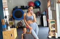 Con gái Hồ Ngọc Hà lộ rõ chiều cao đáng ngưỡng mộ, được khen là phiên bản mini của mẹ