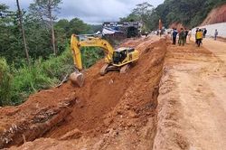 2 nạn nhân tử vong trong vụ lở đất thi công đèo Prenn - Đà Lạt