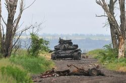 Nga nói quân đội Ukraine mất 20 xe tăng trong một ngày