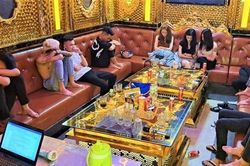 Bắt quả tang 17 dân chơi 'bay lắc' trong quán karaoke