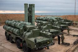 Hai máy bay không người lái bị bắn hạ ở Crimea