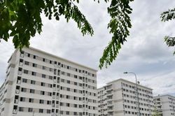 Đại biểu Quốc hội đề xuất nhà ở xã hội chỉ nên cho thuê