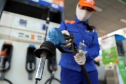 Giá xăng dầu hôm nay 19/6: Cập nhật giá xăng dầu trong nước, quốc tế