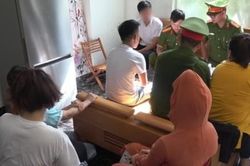 Đột kích chung cư lúc rạng sáng, phát hiện nhiều người tàng trữ ma túy