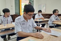 Thành phố Hồ Chí Minh công bố điểm thi tuyển sinh lớp 10