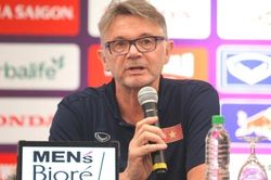 HLV Troussier: 'ĐT Việt Nam cần đánh bại Syria để hướng tới World Cup 2026'