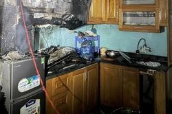 Giải cứu 5 người trong đám cháy nhà dân ở Hà Nội