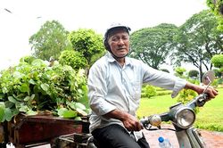 Chú Hai từ thiện