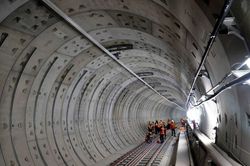 Tuyến metro số 1: Bố trí tháp thông gió các nhà ga ngầm không đảm bảo khoảng cách