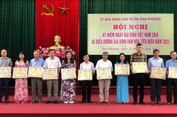 Huyện Đan Phượng biểu dương 32 gia đình văn hóa tiêu biểu