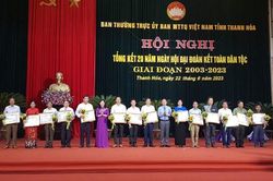 Đoàn kết để xây dựng quê hương