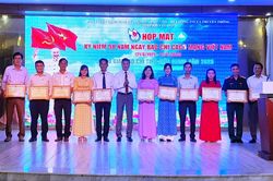 Kiên Giang họp mặt và trao Giải báo chí Kiên Giang năm 2023