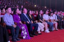 Tổng thống Hàn Quốc dự đêm nhạc giao lưu văn hóa Hàn Quốc - Việt Nam