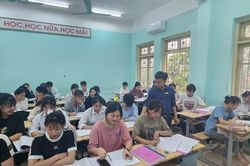 Gom kiến thức, rèn kỹ năng để trò tự tin thi tốt nghiệp THPT