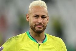 Neymar thừa nhận ngoại tình khi bạn gái đang mang thai