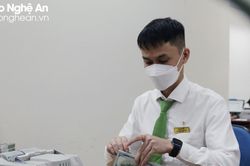 Tỷ giá USD quay đầu giảm; Vàng SJC về mốc 67 triệu đồng