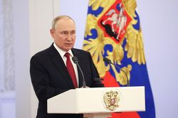 Tổng thống Putin nói về lý do Ukraine tạm dừng cuộc phản công