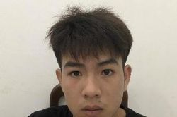 'Trò đểu' của nam nhân viên hiệu cắt tóc trên phố Núi Trúc