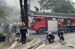 Thực tập phương án chữa cháy, tìm kiếm cứu nạn người mắc kẹt ở nhà cao tầng